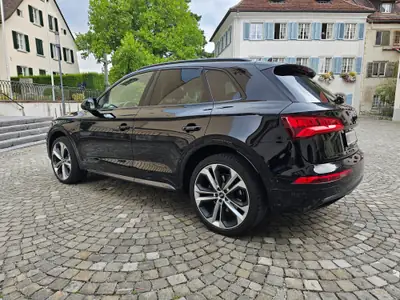 Audi Q5 2.0 40 TDI Sport — SUV premium diesel, toit panoramique, 92 800 km — Seitenansicht