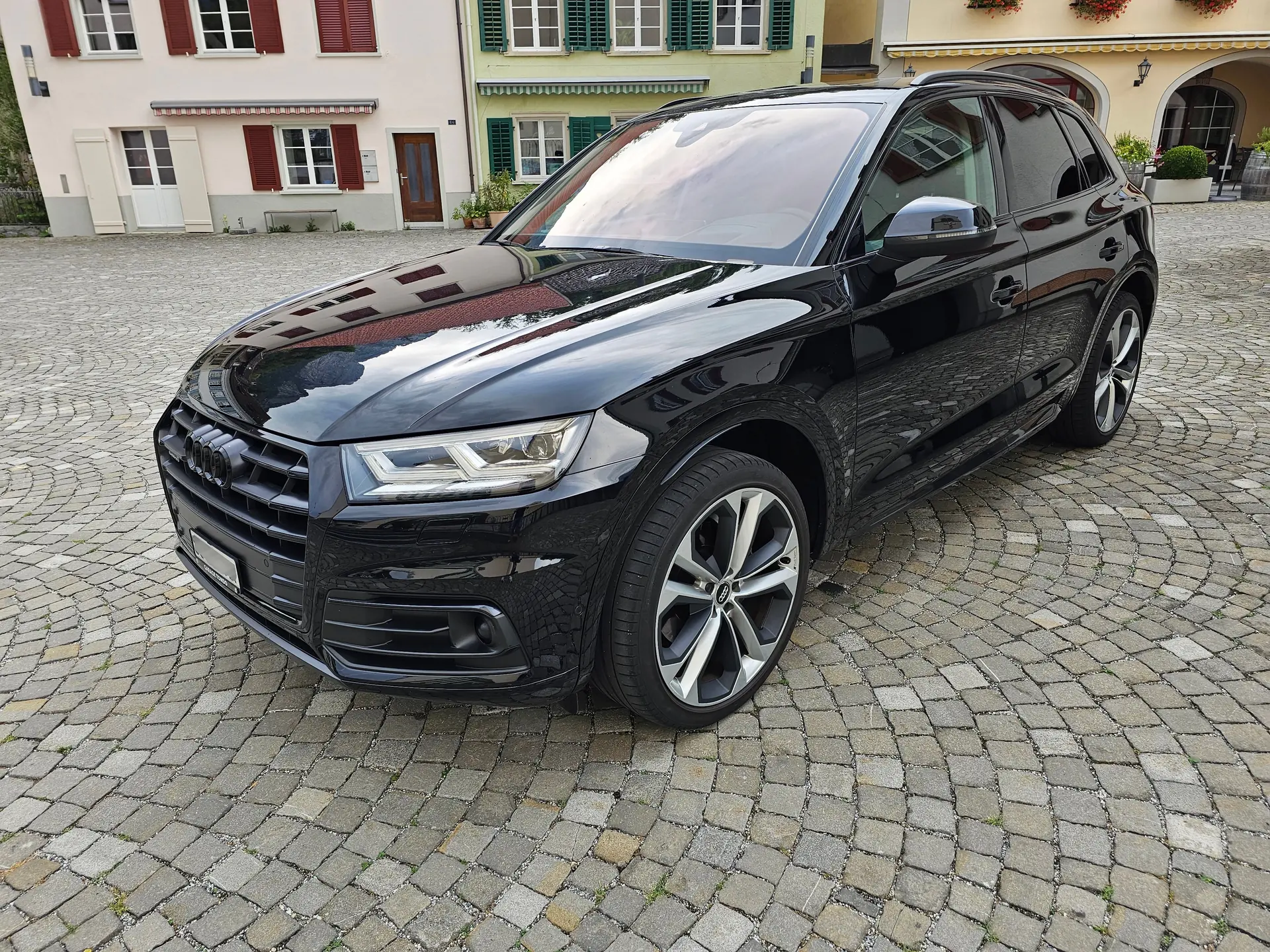 Audi Q5 2.0 40 TDI Sport — SUV premium diesel, toit panoramique, 92 800 km