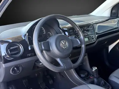 VW Up 1.0 BMT Move Up — Citadine maligne, fraîchement révisée et prête à rouler — Miniature 8