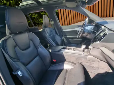 Volvo XC90 2.0 D5 Inscription — SUV 7 places premium, diesel efficace, 120'000 km — Miniature 12
