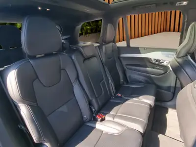 Volvo XC90 2.0 D5 Inscription — SUV 7 places premium, diesel efficace, 120'000 km — Miniature 13