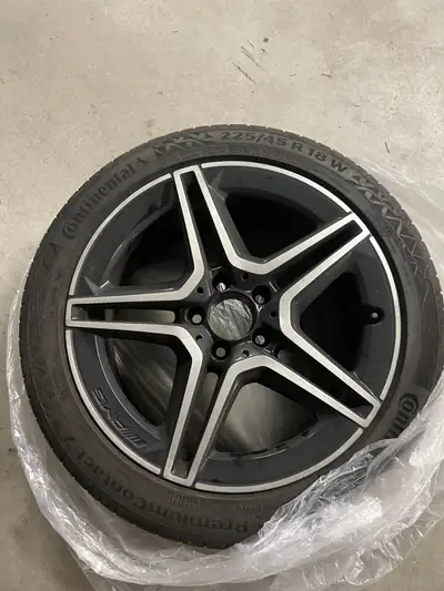 Mercedes-Benz Classe A 200 AMG Line — Berline compacte dynamique, 69 800 km — dettaglio