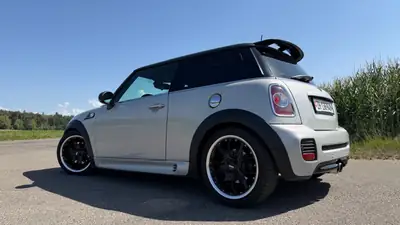 MINI Cooper S — Édition Yours Soda avec pack JCW, 131'000 km seulement — Miniatura 8