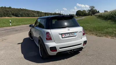 MINI Cooper S — Édition Yours Soda avec pack JCW, 131'000 km seulement — Miniatura 9