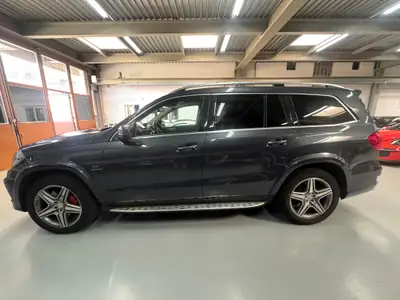 Mercedes-Benz GL 63 AMG — SUV 7 places haute performance, 557 ch — Miniature 8