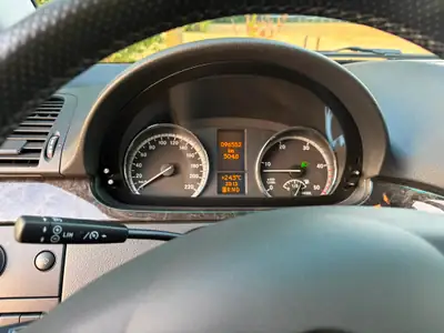 Mercedes-Benz Viano 3.0 V6 CDI — Monospace premium 7 places, faible kilométrage — Miniatur 9