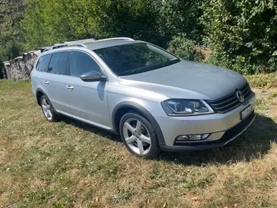 Volkswagen Passat Break 2.0 TDI 177 4Motion — Diesel performant, transmission intégrale et faible kilométrage — arrière