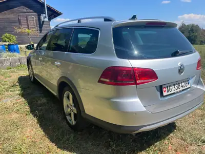 Volkswagen Passat Break 2.0 TDI 177 4Motion — Diesel performant, transmission intégrale et faible kilométrage — Miniature 7