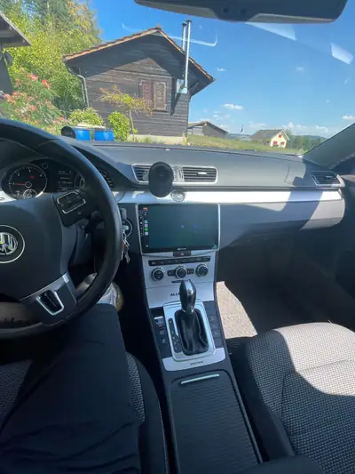 Volkswagen Passat Break 2.0 TDI 177 4Motion — Diesel performant, transmission intégrale et faible kilométrage — Miniature 13