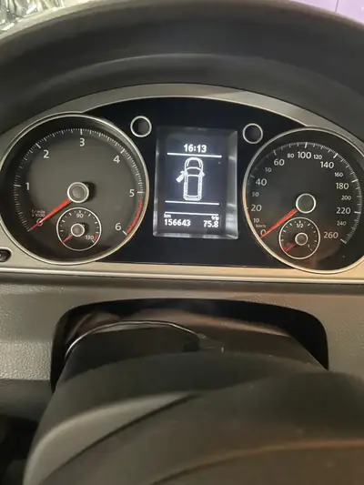 Volkswagen Passat Break 2.0 TDI 177 4Motion — Diesel performant, transmission intégrale et faible kilométrage — Miniature 18