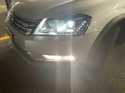Volkswagen Passat Break 2.0 TDI 177 4Motion — Diesel performant, transmission intégrale et faible kilométrage — Miniature 16