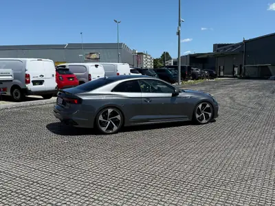 Audi RS5 Coupé 2.9 V6 TFSI 510 PS — Sportive haute performance avec Gewindefahrwerk KW — côté