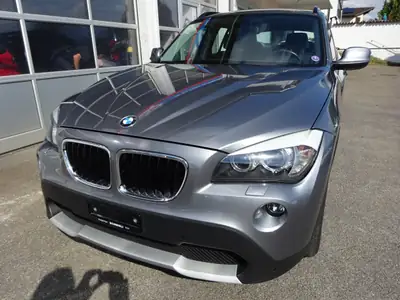 BMW X1 xDrive 25i Steptronic — SUV polyvalent, transmission automatique, historique sans sinistre — vue extérieure