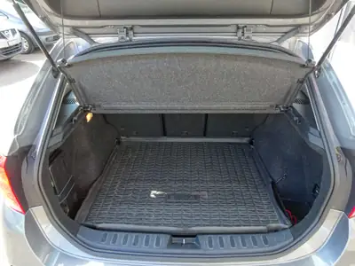 BMW X1 xDrive 25i Steptronic — SUV polyvalent, transmission automatique, historique sans sinistre — Miniature 11