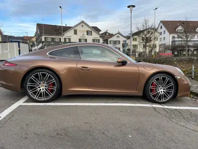 Porsche 911 Carrera S — Coupé légendaire 2013, 400 ch et prestige intemporel — côté