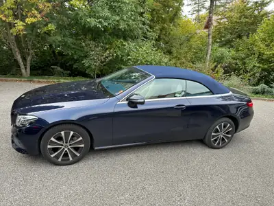 Mercedes-Benz E 200 Cabriolet 4Matic — Décapotable hybride légère, 44 000 km seulement — vista esterna