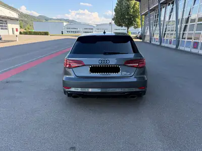 Audi RS3 2.5 TFSI Quattro — Berline haute performance, 129 000 km, ciel étoilé — Miniatura 7