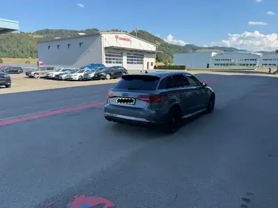 Audi RS3 2.5 TFSI Quattro — Berline haute performance, 129 000 km, ciel étoilé — Miniatura 14