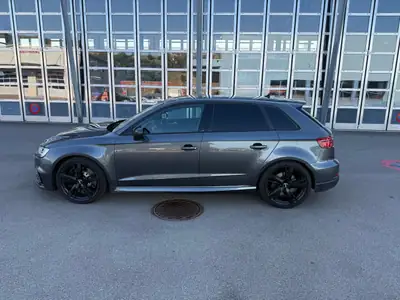 Audi RS3 2.5 TFSI Quattro — Berline haute performance, 129 000 km, ciel étoilé — Miniatura 18