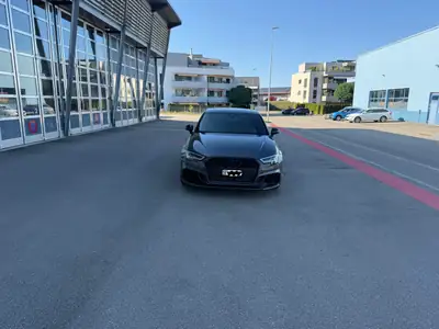 Audi RS3 2.5 TFSI Quattro — Berline haute performance, 129 000 km, ciel étoilé — Miniatura 17