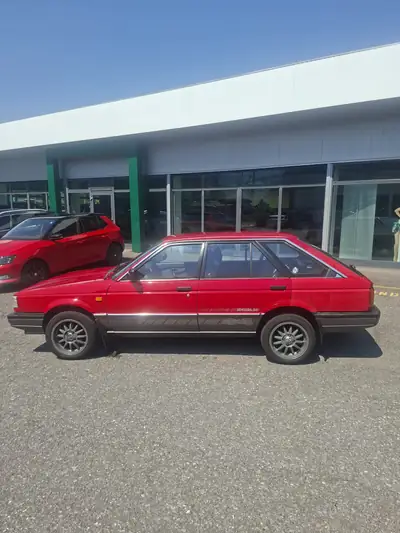 Nissan Sunny 1.6 SGX — Berline compacte de 1988, authentique et fiable — Thumbnail 8
