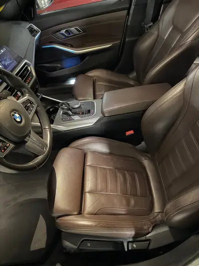 BMW 330e M Sport Steptronic — Hybride rechargeable performant, 147 700 km — Armaturenbrett