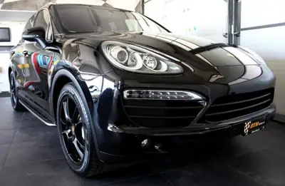 Porsche Cayenne 4.8 V8 S — SUV prestige 400 ch, impeccablement entretenu — exterior view