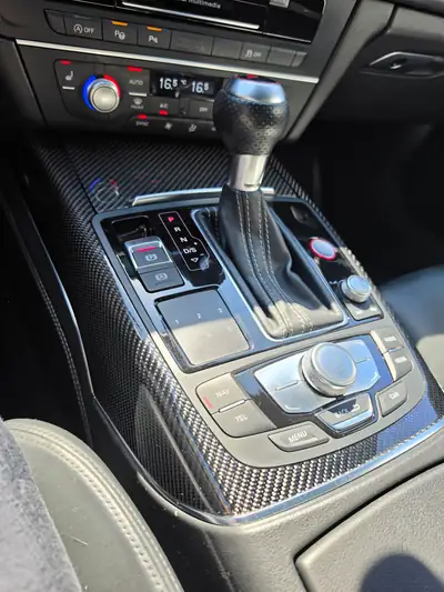 Audi RS6 Avant 4.0 V8 TFSI — 605 ch, Carbon Pack et freins céramique, 175 000 km — Miniatura 18