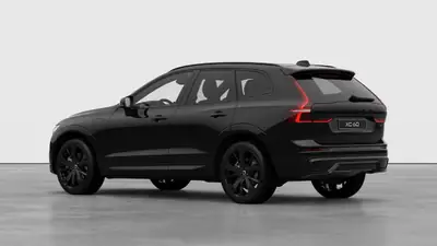 Volvo XC60 2.0 T6 TE Black Edition — SUV hybride rechargeable, 3500 km seulement — côté