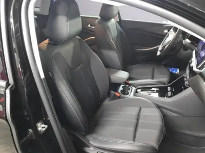 Opel Grandland 1.2i TP Blitz — SUV compact automatique, design noir élégant — Miniatur 8