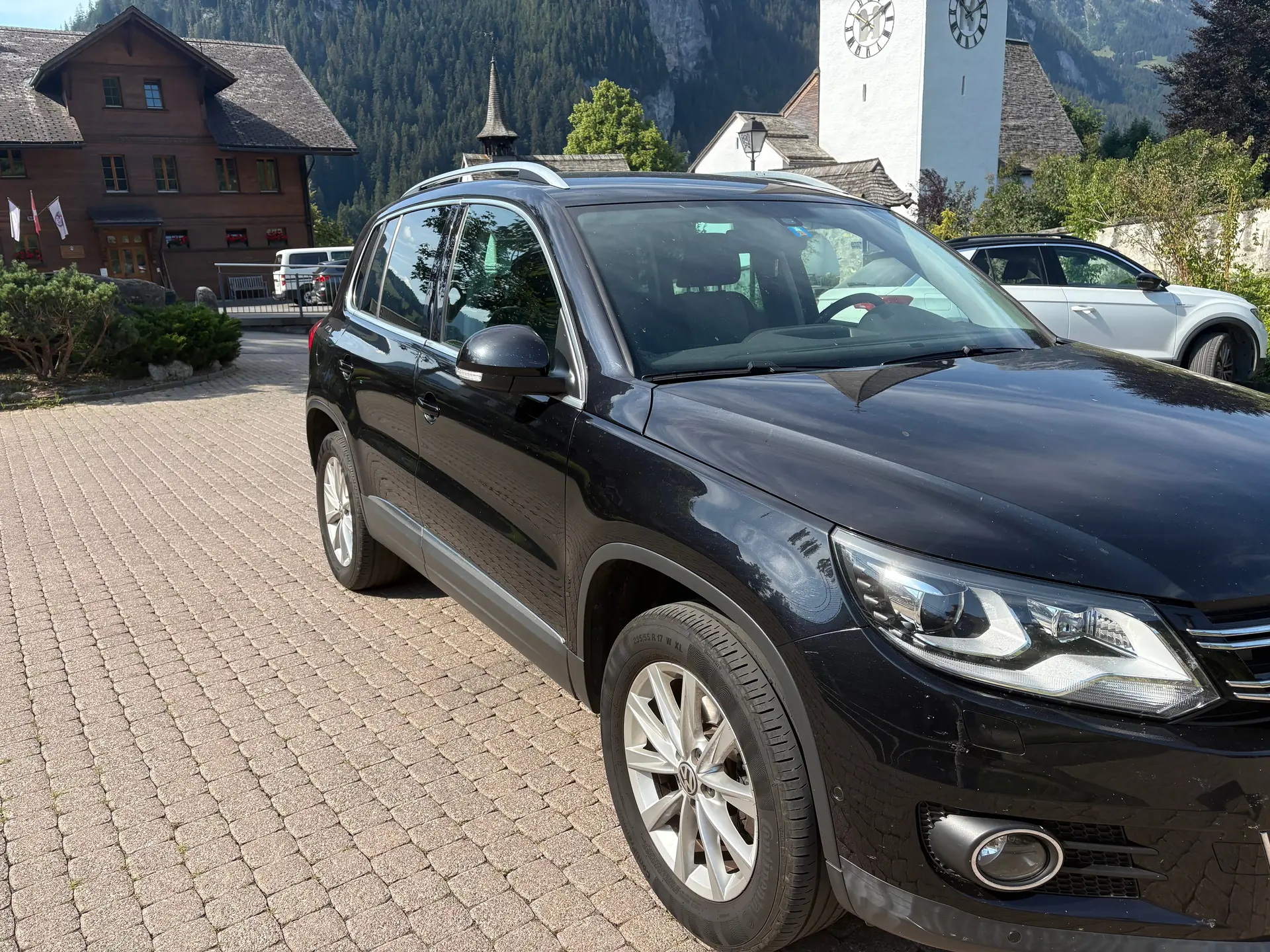 VW Tiguan 1.4 TSI 160 — SUV compact fiable, sans accident, 217000 km — Außenansicht