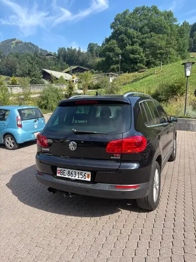 VW Tiguan 1.4 TSI 160 — SUV compact fiable, sans accident, 217000 km — côté