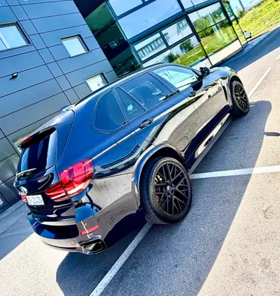 BMW X5 40d xDrive SAG — SUV premium diesel, 94 500 km, accident-free — côté