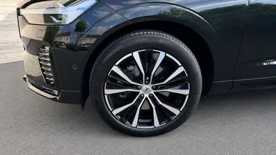 Volvo XC60 B4 MH Ultimate Dark — SUV hybride diesel, première main, impeccable — Thumbnail 10