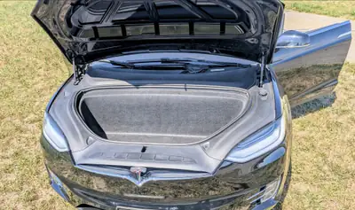 Tesla Model X Performance — SUV électrique haute puissance, 93'300 km — dettaglio