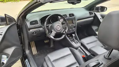 VW Golf 2.0 TSI R DSG Cabriolet — Découverte sportive décapotée, 265 ch d'adrénaline — Miniature 9