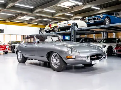 Jaguar E-Type 4.2 Coupé Série 1 — Légende britannique restaurée, seulement 33'600 km — Armaturenbrett
