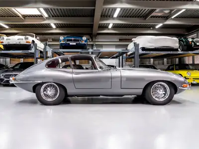 Jaguar E-Type 4.2 Coupé Série 1 — Légende britannique restaurée, seulement 33'600 km — Miniatur 7