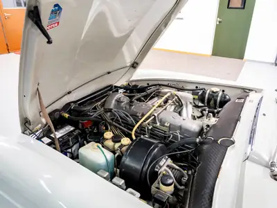Mercedes-Benz SL 280 Pagode 1971 — Cabriolet légendaire, histoire complète garantie — Miniatur 17