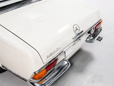Mercedes-Benz SL 280 Pagode 1971 — Cabriolet légendaire, histoire complète garantie — Miniatur 20