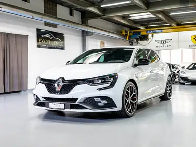 Renault Mégane Trophy 300 — Sportive 300 ch, entretien Renault complet — Außenansicht