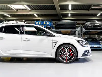 Renault Mégane Trophy 300 — Sportive 300 ch, entretien Renault complet — Miniatur 10