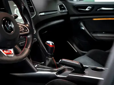 Renault Mégane Trophy 300 — Sportive 300 ch, entretien Renault complet — Miniatur 16