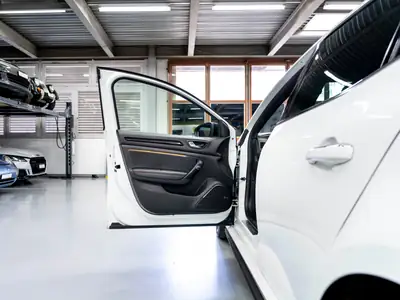 Renault Mégane Trophy 300 — Sportive 300 ch, entretien Renault complet — Miniatur 22