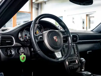 Porsche 911 Targa 4S — Chef-d'œuvre cabriolet, 355 ch et traction intégrale — Miniatur 15
