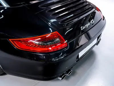 Porsche 911 Targa 4S — Chef-d'œuvre cabriolet, 355 ch et traction intégrale — Miniatur 29