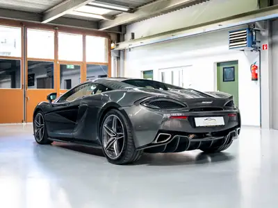 McLaren 570S Coupé — Supercar British, 570 ch, historique complet McLaren — Miniatur 8