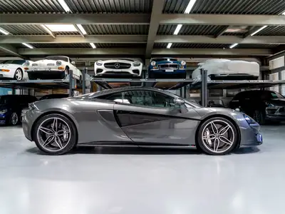 McLaren 570S Coupé — Supercar British, 570 ch, historique complet McLaren — Miniatur 10