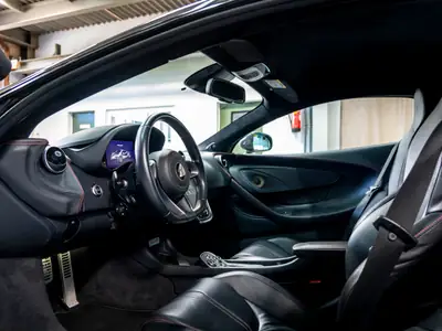 McLaren 570S Coupé — Supercar British, 570 ch, historique complet McLaren — Miniatur 16