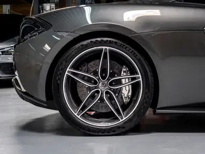 McLaren 570S Coupé — Supercar British, 570 ch, historique complet McLaren — Miniatur 26